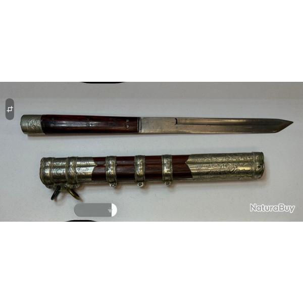 Magnifique Couteau de voyage, asiatique, ( trousse de n�cessaire)