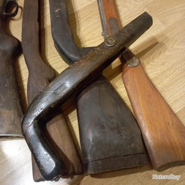 Lot de crosses pour restauration , une ancienne carabine d'enfant � restaurer et une Mauser modifi�e