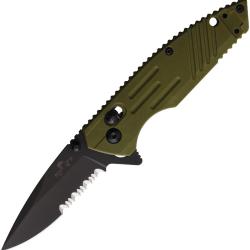 Couteau Bear & Son Lame Acier D2 Noire Semi-Dentel&eacute;e Manche Zytel Vert OD Slide Lock BCMC950OD7BSR