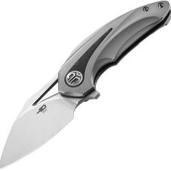 Couteau Pliant Bestech Knives Nuke Lame Acier M390 Manche Titane Gris et Noir Framelock BTKT2107A