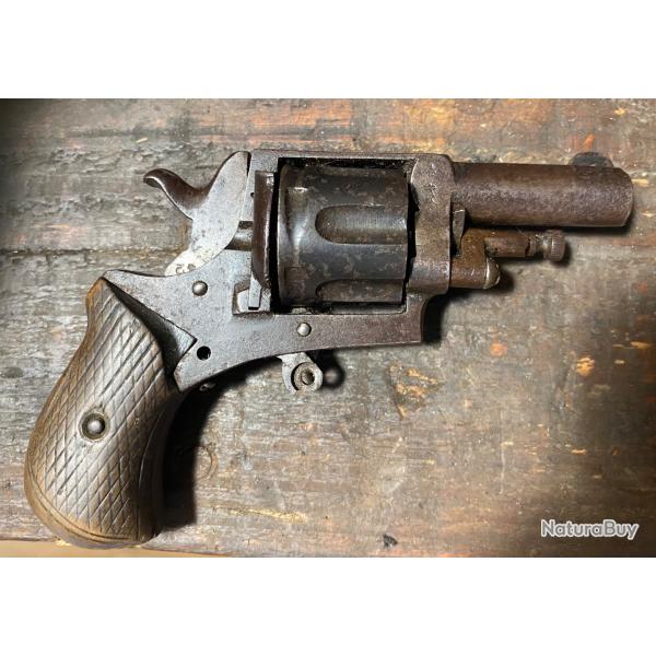 Petit revolver 320 pour pieces