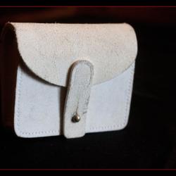 Cartouchi&egrave;re blanche de Parade type LEBEL 1&egrave;re et 2" GM . ( collection .)