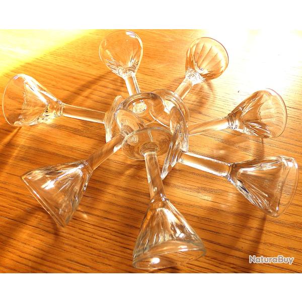 SUPER SERIE DE 7 VERRES ANCIENS DE BISTROT POUR DIGESTIF 1930//1950 DANS LEUR JUS SORTIT DE LA CAVE