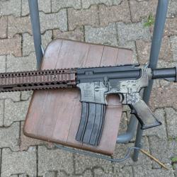 Colt M4 GBBR Custom - Marquages Colt & Rail Daniel Defense RIS II FSP