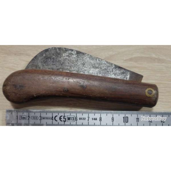 Couteau serpette