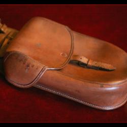 Sacoche de selle pour Officier Allemand Mod 25 . ( collection ) .