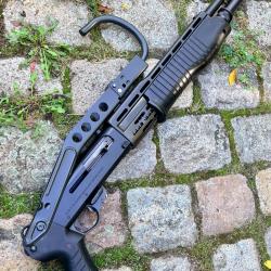FUSIL FRANCHI SPAS 12 CALIBRE 12/70 SEMI AUTOMATIQUE ET A POMPE de TERMINATOR
