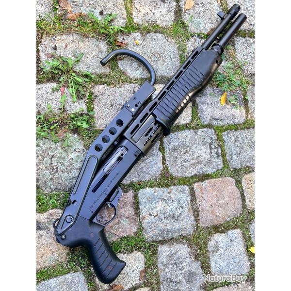 FUSIL FRANCHI SPAS 12 CALIBRE 12/70 SEMI AUTOMATIQUE ET A POMPE de TERMINATOR