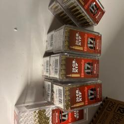 413 cartouches calibre 17HMR de marque Hornady 20gr XTP