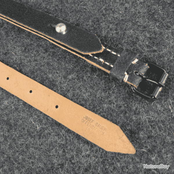 Sangle en cuir allemand marqu�e 1940 attache rapide