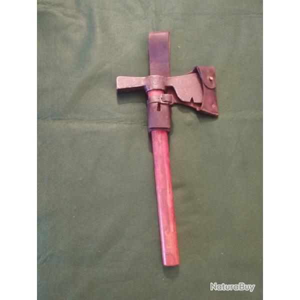 Porte axe avec porte baionette  en cuire arm�e Portuguaise an�es  14/18  jusquaux ann�es 30