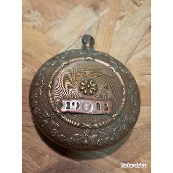 A vendre v�ritable briquet gousset