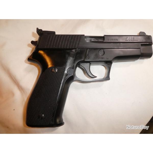 pistolet SIG SAUER  P226 cal 9mm