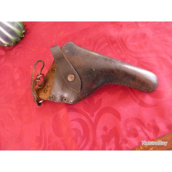holster a identifier en cuir