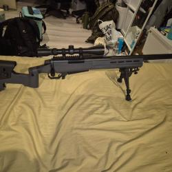 Replique d'airsoft Amoeba Striker AS-01 1.2J avec scope x3 a x9 et bipied retractable