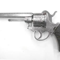 Tr&egrave;s beau revolver &agrave; Broche cal 12mm, fini par Lepage Moutier arquebusiers &agrave; Paris cat&eacute;gorie D