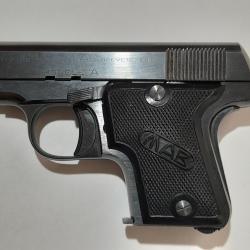 Beau pistolet M.A.B mod&egrave;le A, calibre 6,35 Br