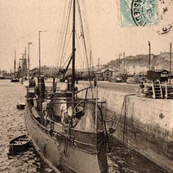 Carte postale  - Boulogne-sur-Mer, Le Contre-Torpilleur Alarme - N&deg;8949