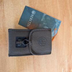 Poche T&eacute;l&eacute;m&egrave;tre Beretta