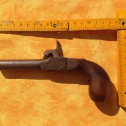 Pistolet &agrave; coffre &agrave; percussion