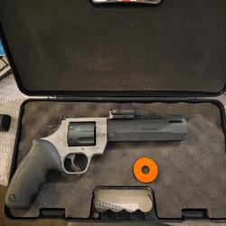 Taurus Raging Hunter 6.5" Bicolor 357 Magnum