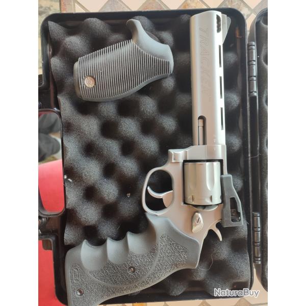 A VENDRE TAURUS TRACKER 357 MAGNUM 6 POUCES ETAT NEUF