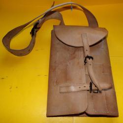 ETUI POCHETTE EN CUIR POUR L.F DE L'ARMEE FRANCAISE , AVEC POCHETTES INDIVIDUELLES , PERIODE GUERRE