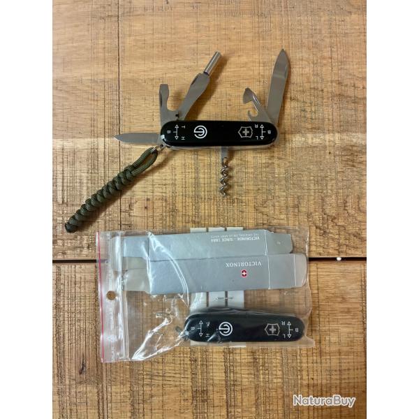 Lot de 2 Victorinox Couteau/outils FASS 90 (Sig 550 - 551 - 552 - 552)