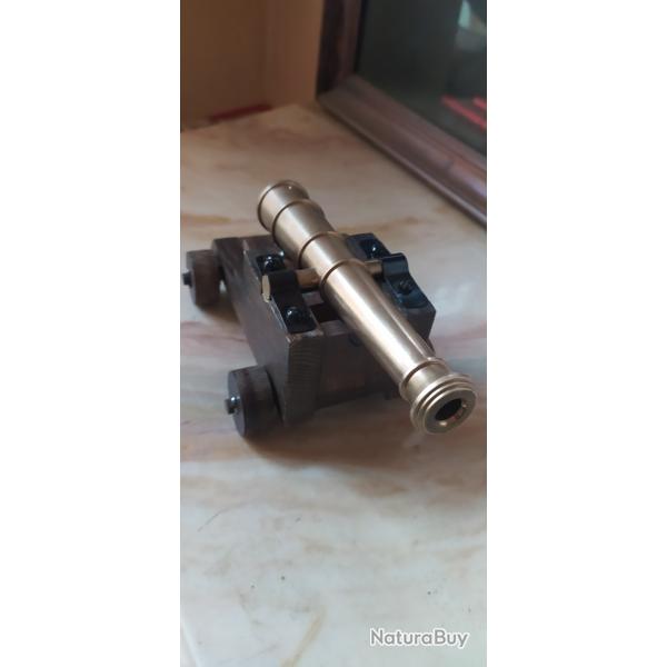 Beau canon de collection