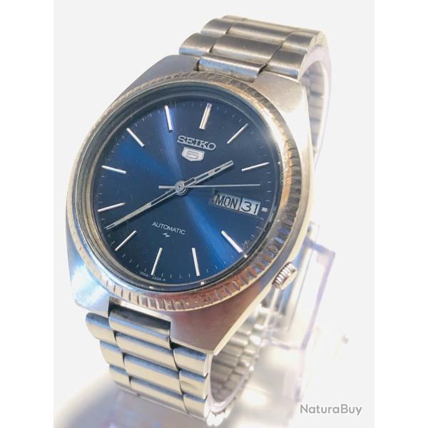 Montre Vintage Seiko 5 Automatique Cal. 7009-8210, Cadran Bleu Soleil, Bracelet Acier, 1981