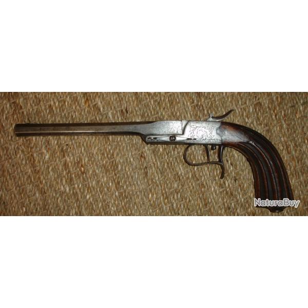Rare pistolet de salon ou de v�nerie en calibre 11mm.