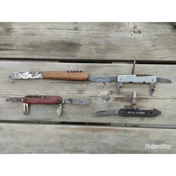 Lot de 4 anciens couteaux de poche et canifs multifonctions.