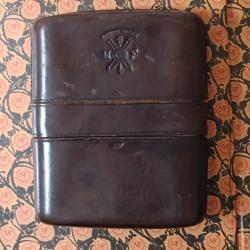 Cartouchi&egrave;re cuir Manufrance