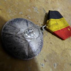 ww1 premi&egrave;re guerre Virton &agrave; ses combattants 1914 1918 Belgique Albert roi des Belges 1919  +1934