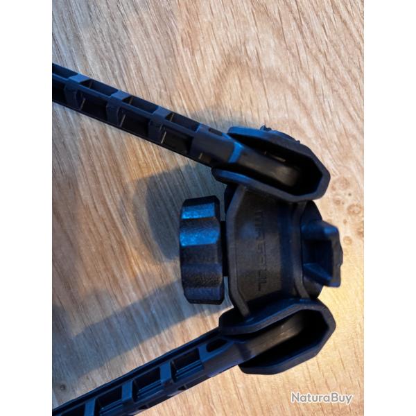bipied magpul