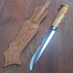 Joli Couteau PUUKKO J MARTTIINI FINLAND  avec Fourreau en cuir Manche en Bois