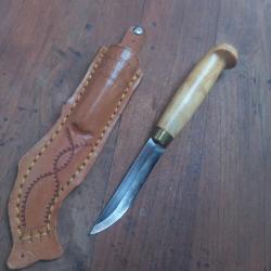 Joli petit Couteau PUUKKO FINLANDAIS  avec Fourreau en cuir Manche en Bois