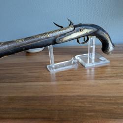 PISTOLET A SILEX ORIENTAL CANON DAMASQUINE OR 18.19 EM