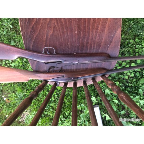 2 carabines calibre  9mm non fonctionnelles pour pieces