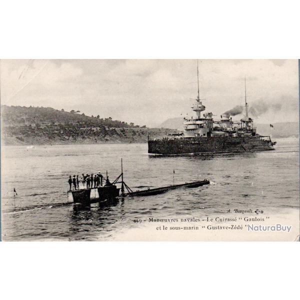 Carte postale ancienne Manoeuvres navales cuirass� Gaulois et sous-marin - N�8987
