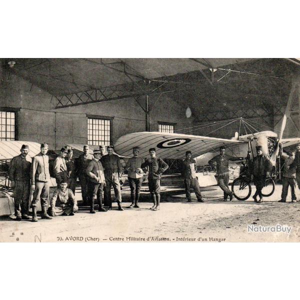 Carte postale ancienne Avord Cher Centre Militaire d'Aviation - N�8989