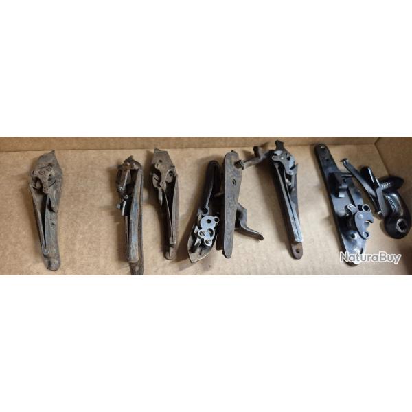 Lot de piece pour fusil a percussion et a broche