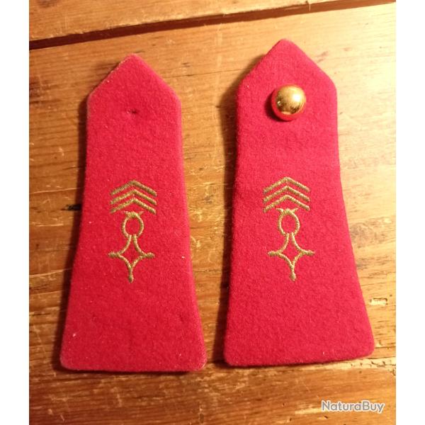 MILITARIA, paire de pattes d'�paules des troupes d'Afrique, WW2, compagnies m�haristes sahariennes.