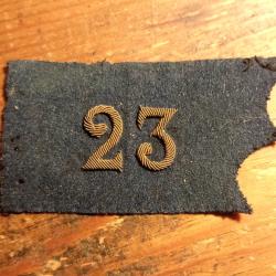 MILITARIA, patte de col d'officier ou de cadre du 23&egrave;me RI , post WW1 entre deux guerres.