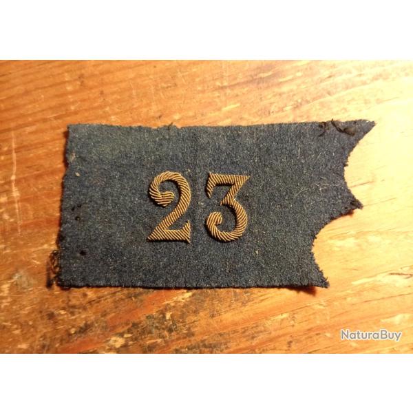 MILITARIA, patte de col d'officier ou de cadre du 23�me RI , post WW1 entre deux guerres.