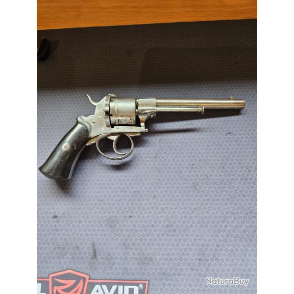Revolver broche type le faucheux 1860 1870 II Empire