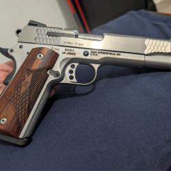 Smith & Wesson SW1911 E-Series - .45 ACP - Canon 5 pouces