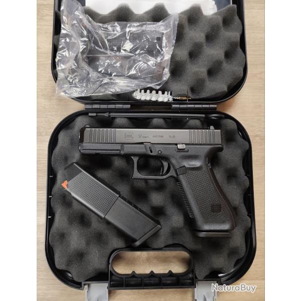 Wahoo - Pistolet GLOCK 17 Gen 5 - Cal. 9x19 - Arme de pr�sentation, comme neuve