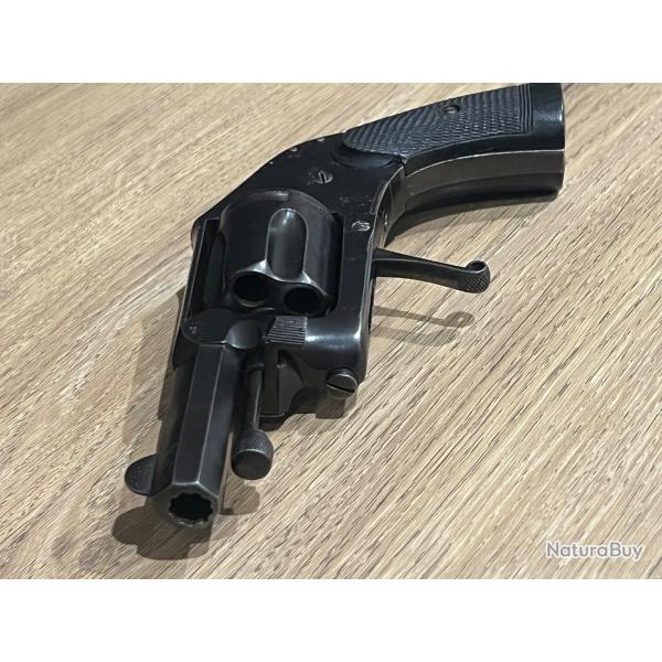 Revolver 8mm92 barillet bascule cat�gorie D