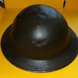 CASQUE MILITAIRE LOURD DE L'ARMEE ANGLAISE  DE LA PERIODE DE 1941 WWII , INTERIEUR COIFFE ,  ETAT VO